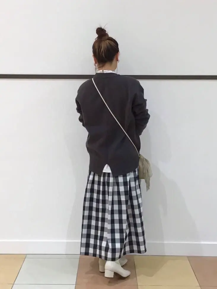 ANY 深田 コーディネート画像