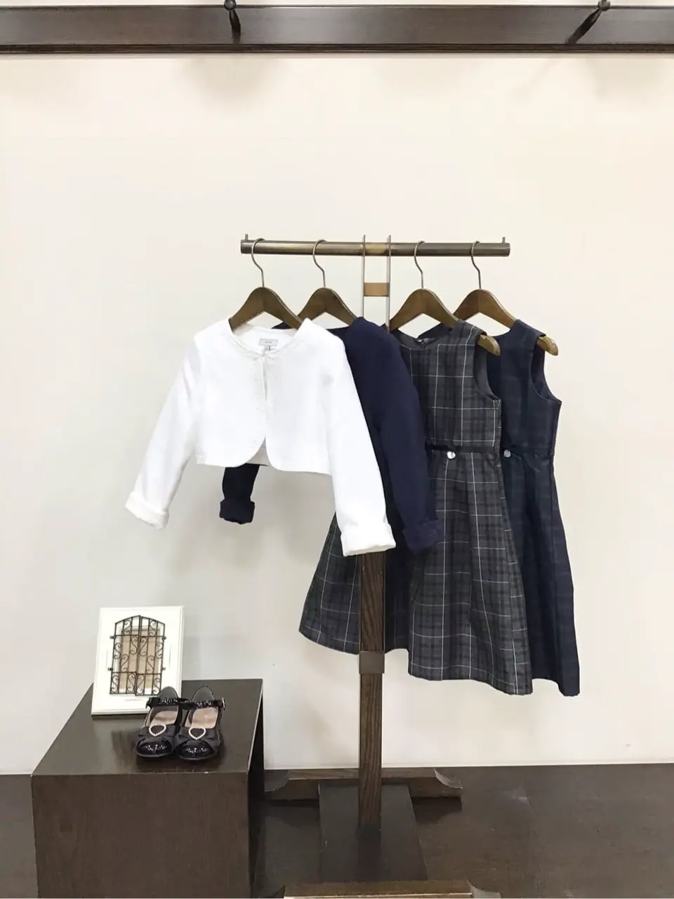 ANY 佐々木 コーディネート画像