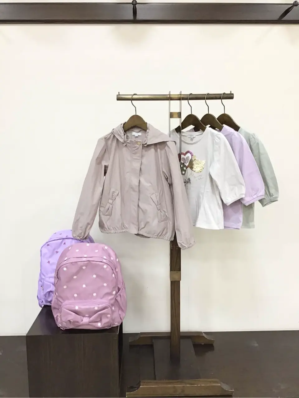 ANY 佐々木 コーディネート画像