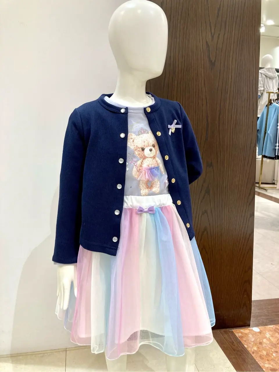 ANY 杉原 コーディネート画像