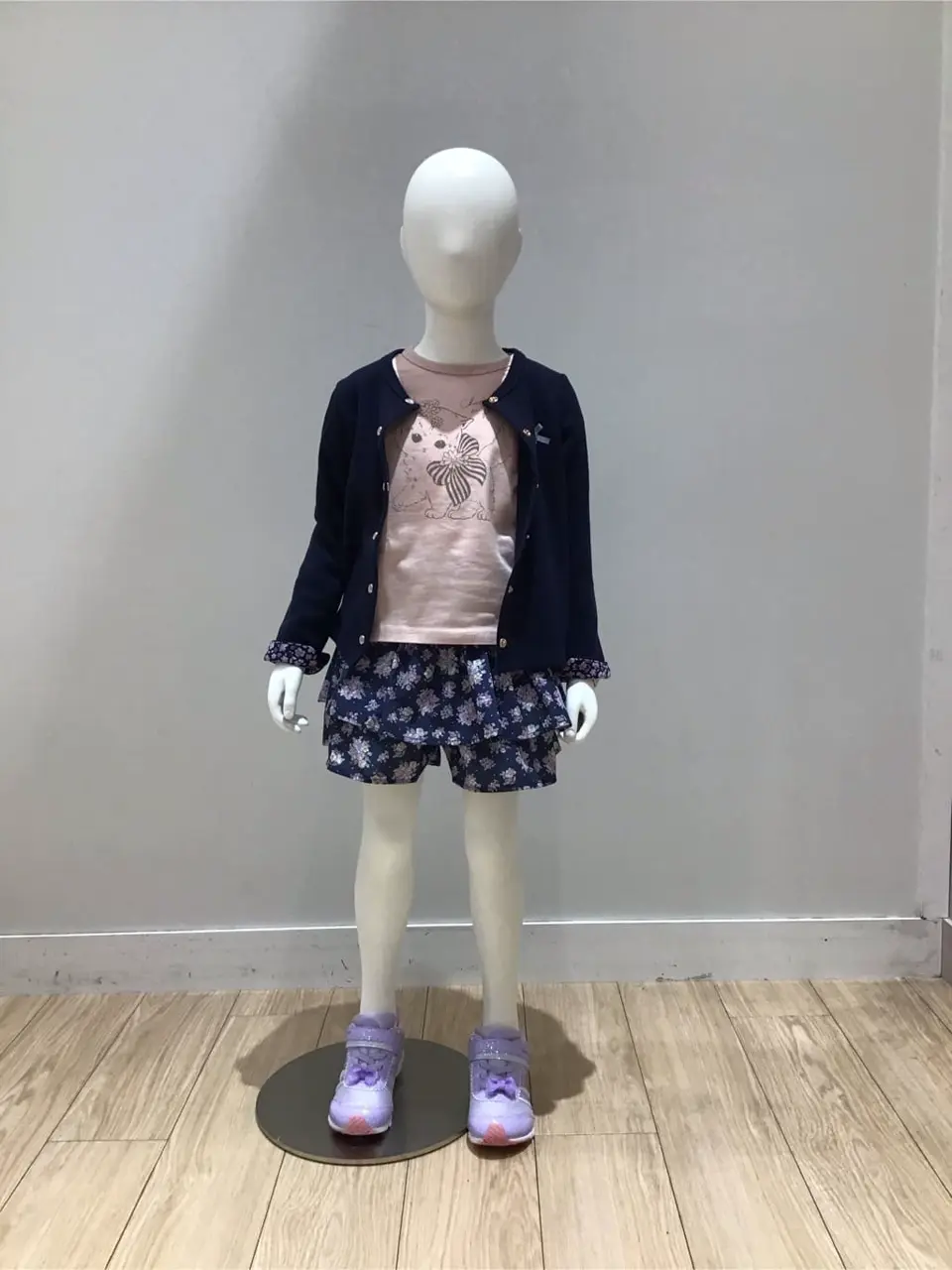 ANY スタッフ コーディネート画像