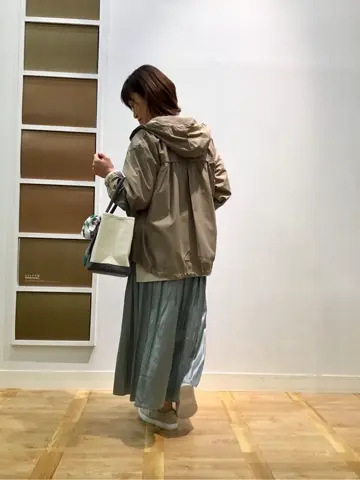 ANY 高橋郁子 コーディネート画像