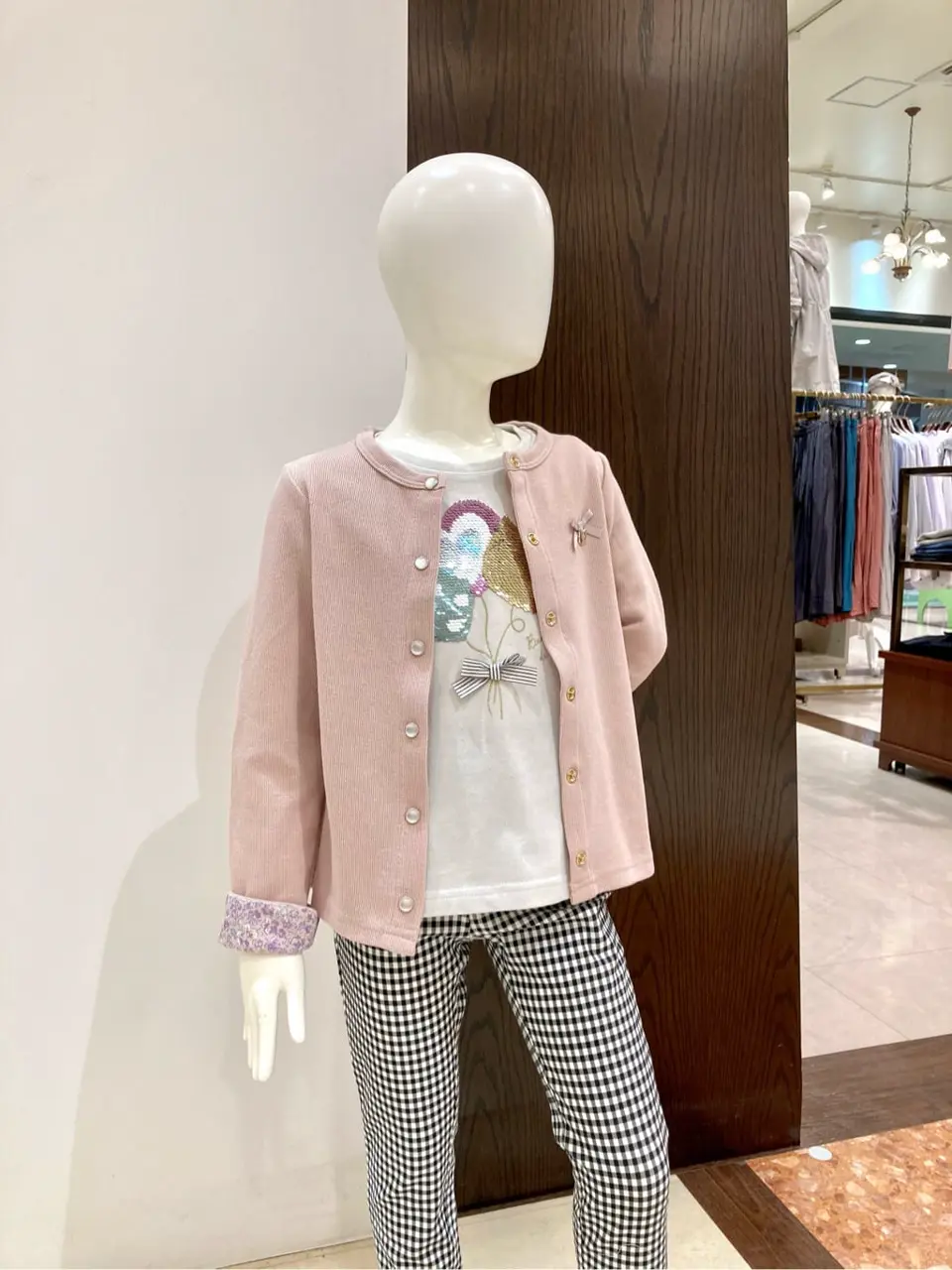 ANY 杉原 コーディネート画像