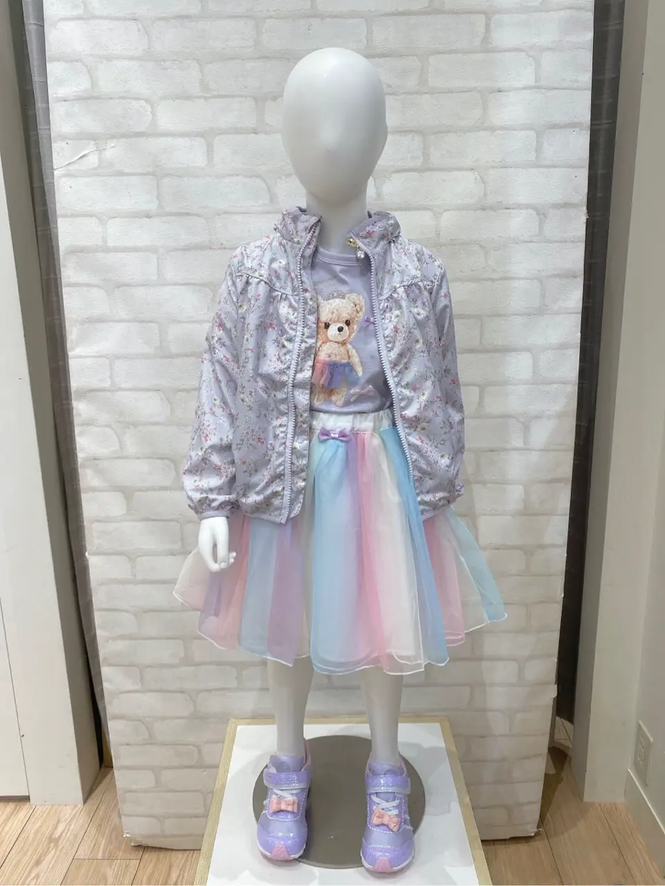 ANY 嶋田 コーディネート画像