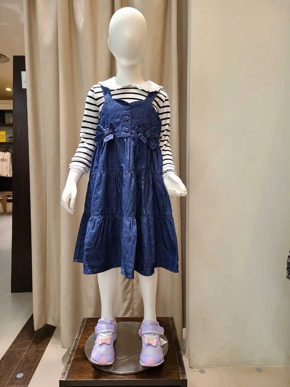 ANY 佐々木 コーディネート画像