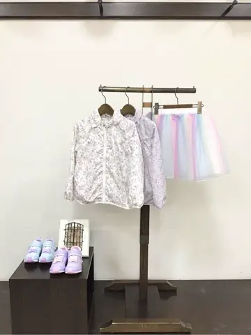 ANY 佐々木 コーディネート画像