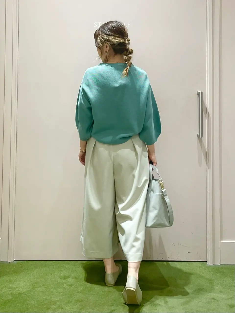 ANY フジコ コーディネート画像