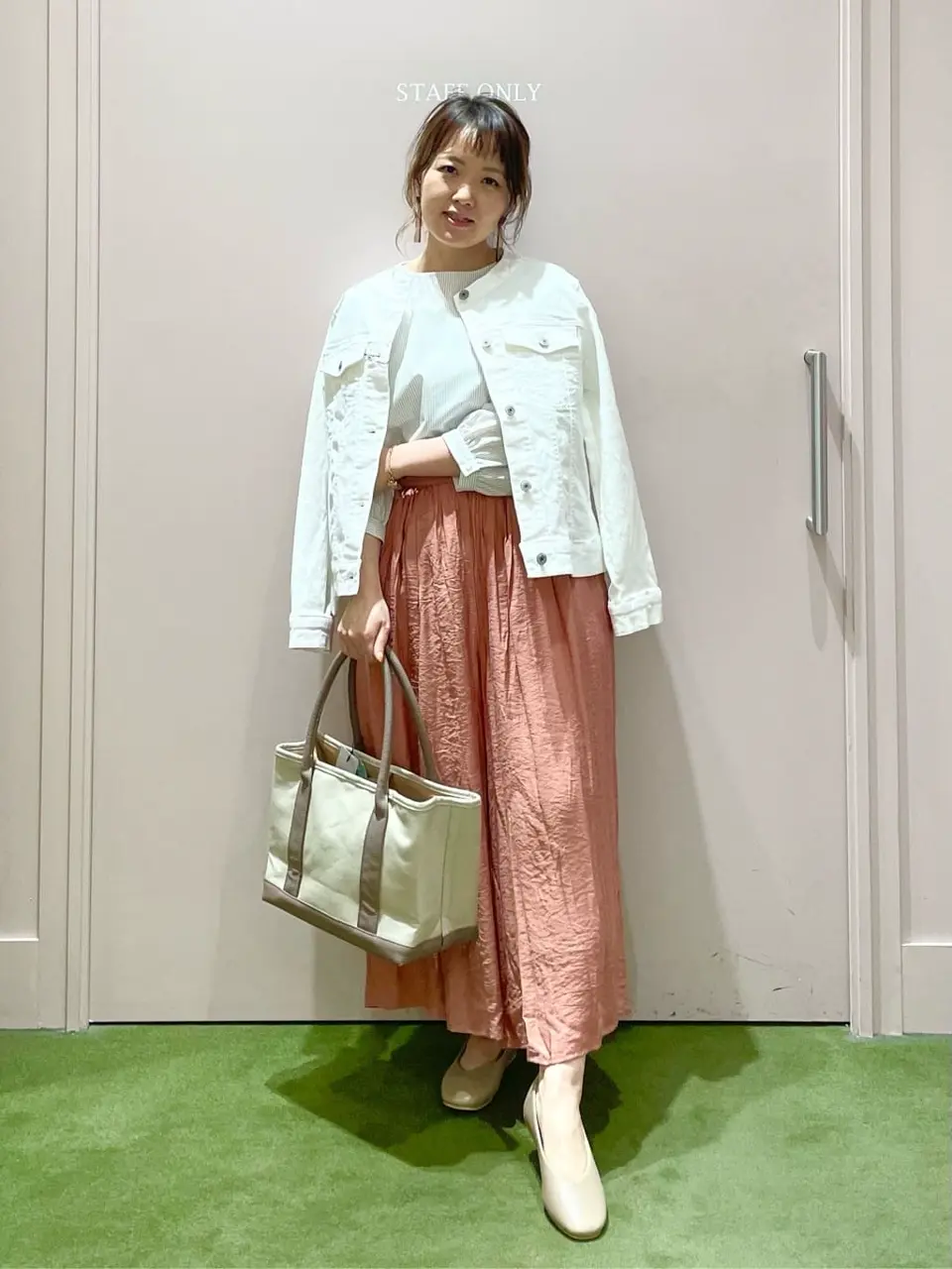 ANY フジコ コーディネート画像