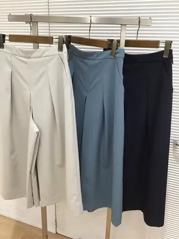 ANY こばやし コーディネート画像