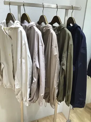 ANY こばやし コーディネート画像