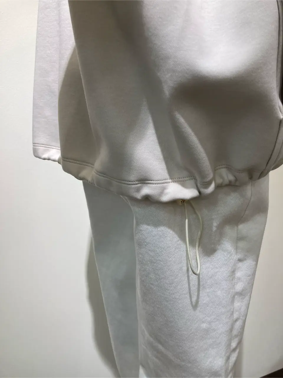 ANY 鈴木 コーディネート画像