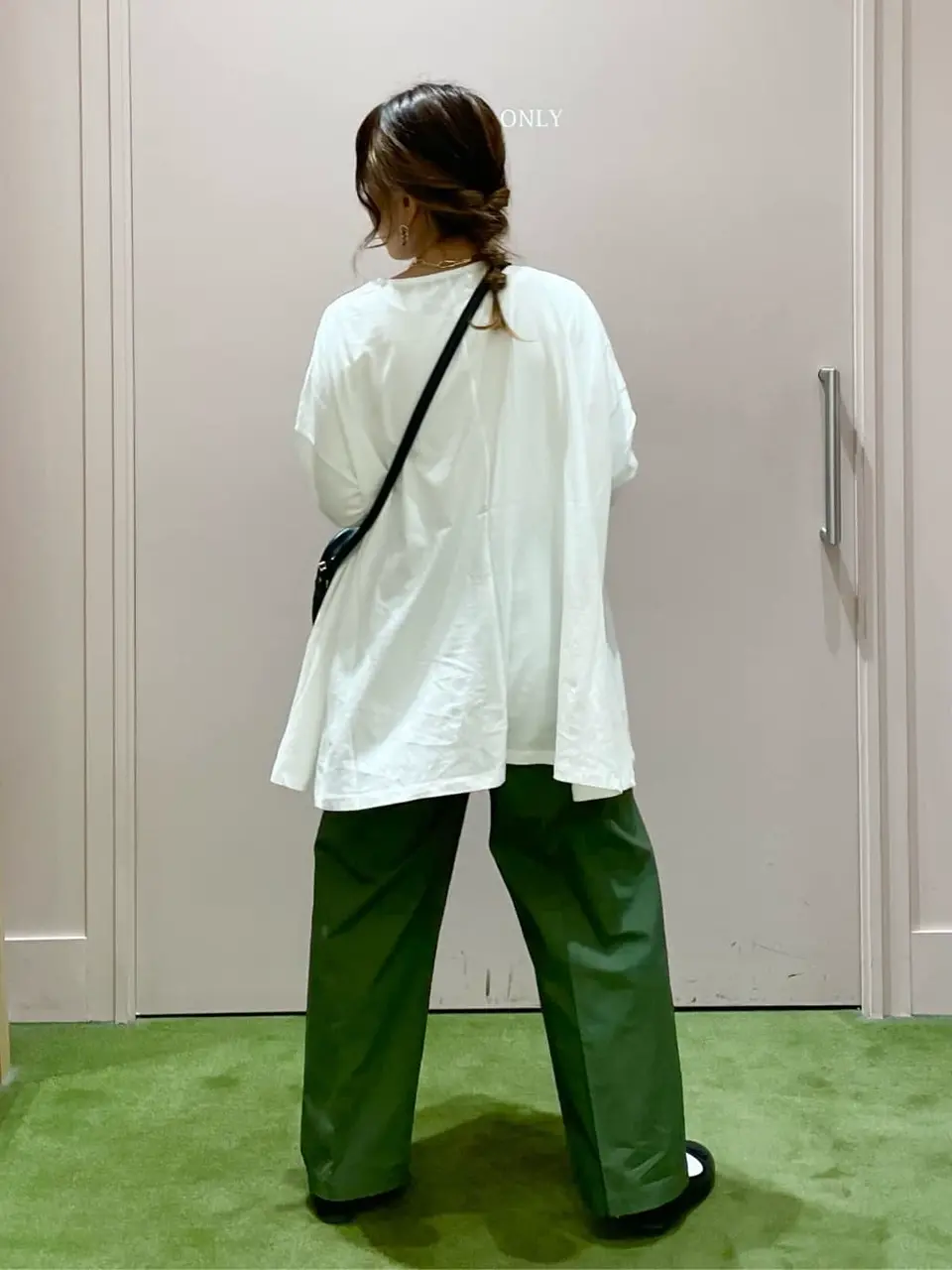 ANY フジコ コーディネート画像