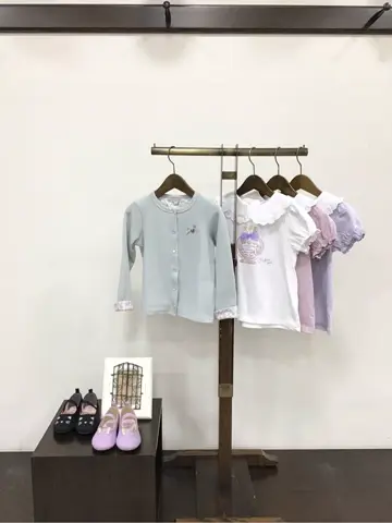 ANY 佐々木 コーディネート画像