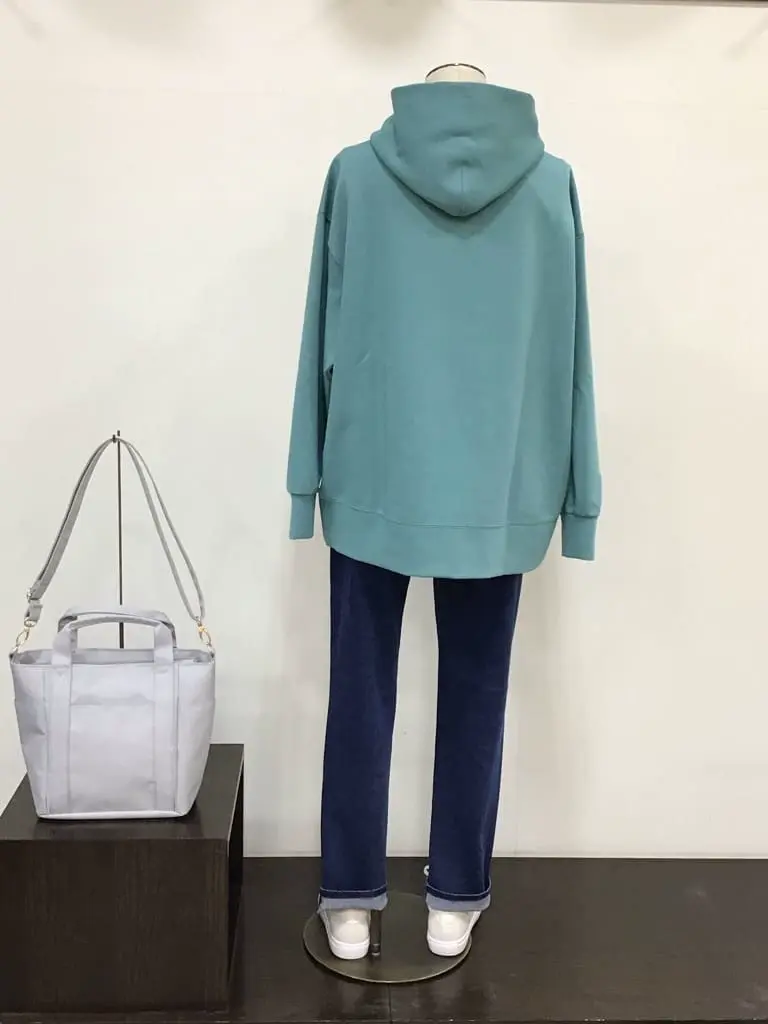 ANY 河村 コーディネート画像