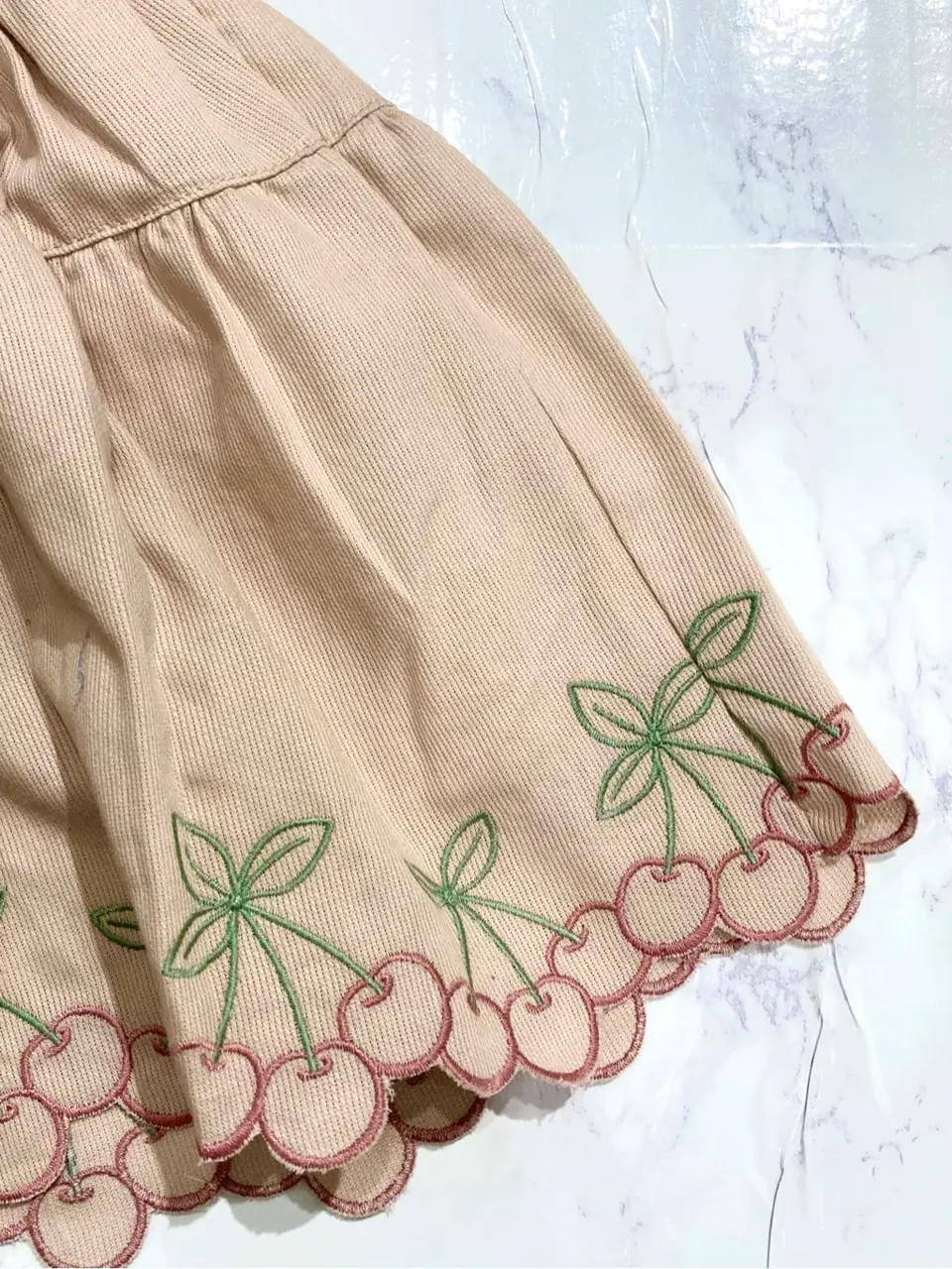 ANY 河本 コーディネート画像