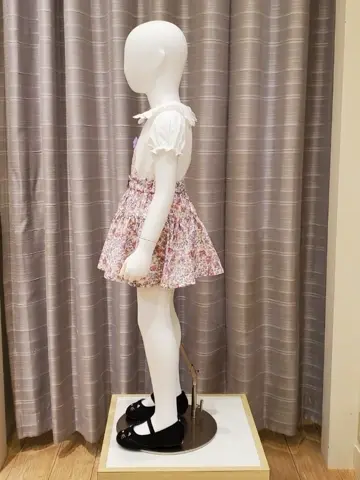 ANY 小渕 コーディネート画像