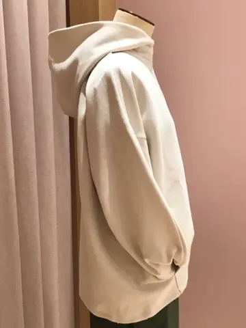 ANY 本吉 コーディネート画像