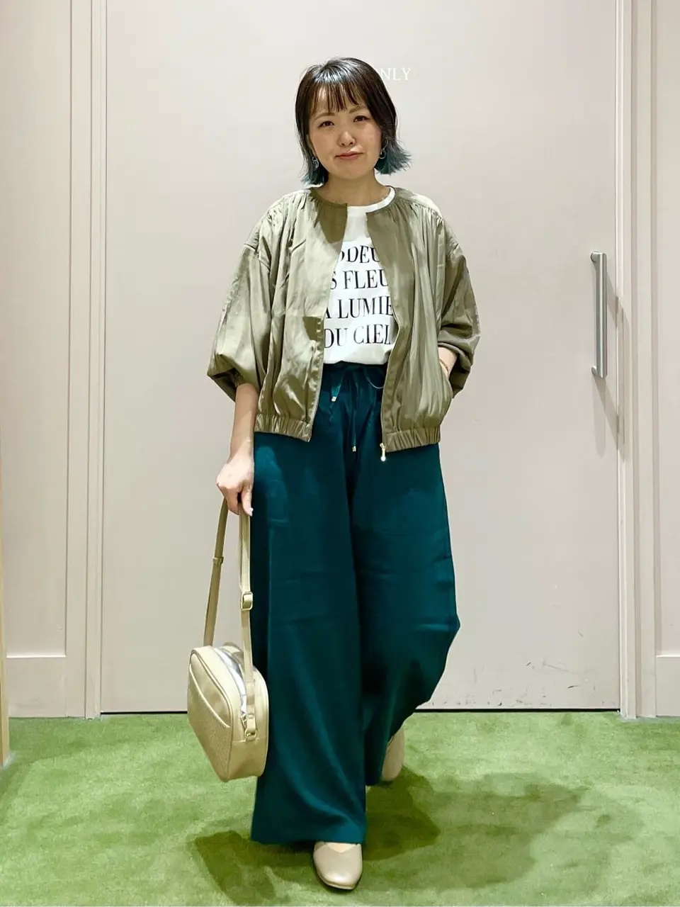 ANY フジコ コーディネート画像