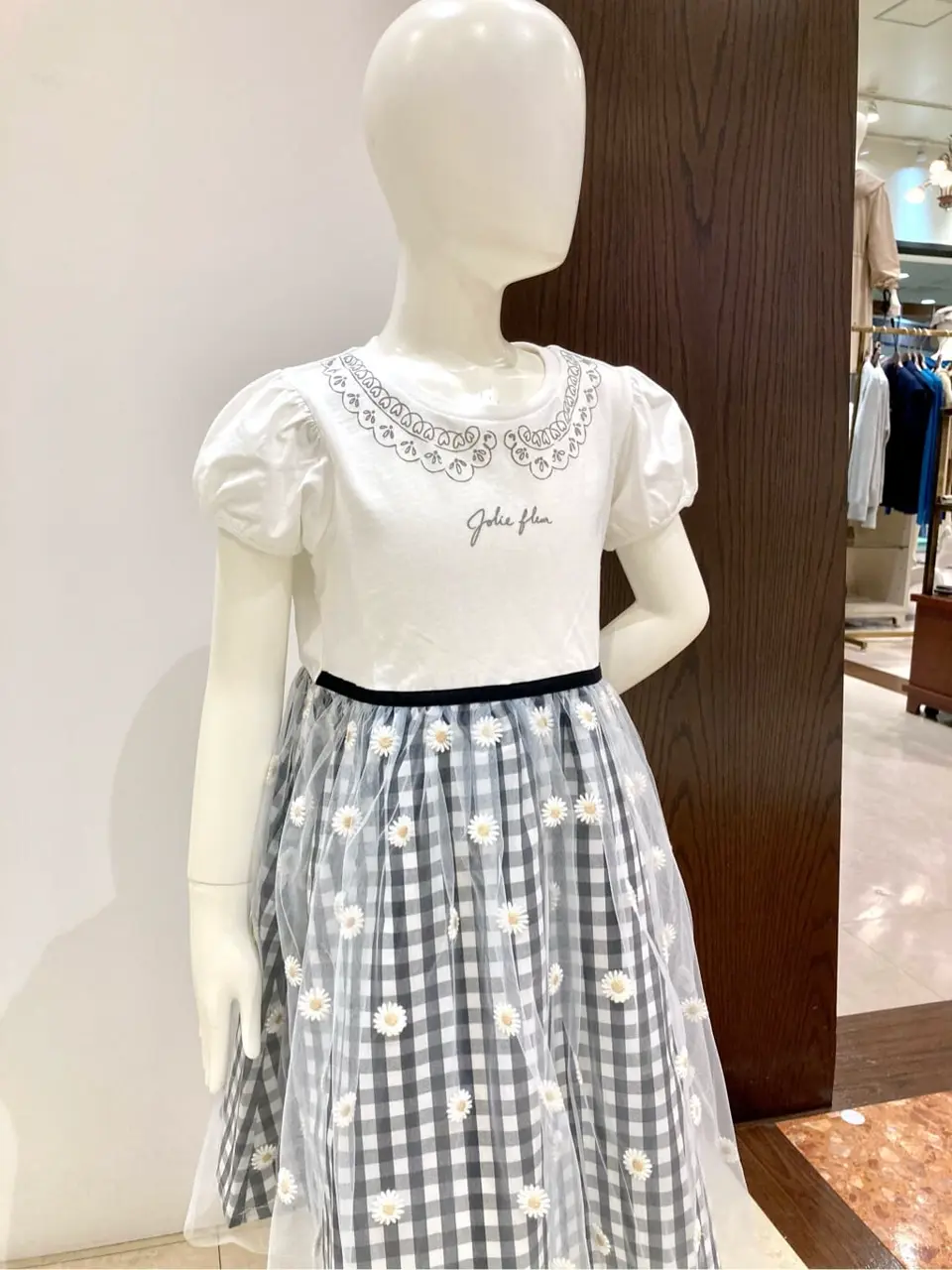 ANY 杉原 コーディネート画像