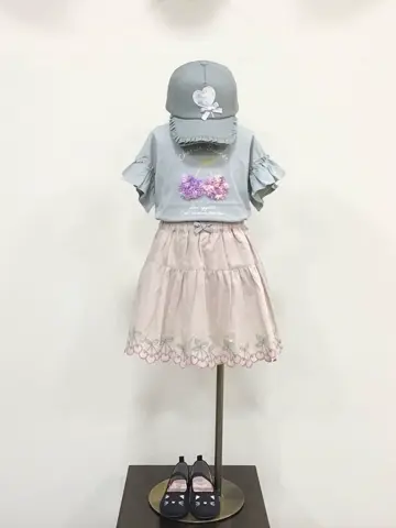 ANY 佐々木 コーディネート画像