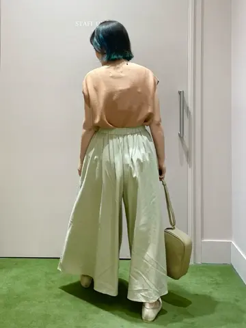 ANY フジコ コーディネート画像