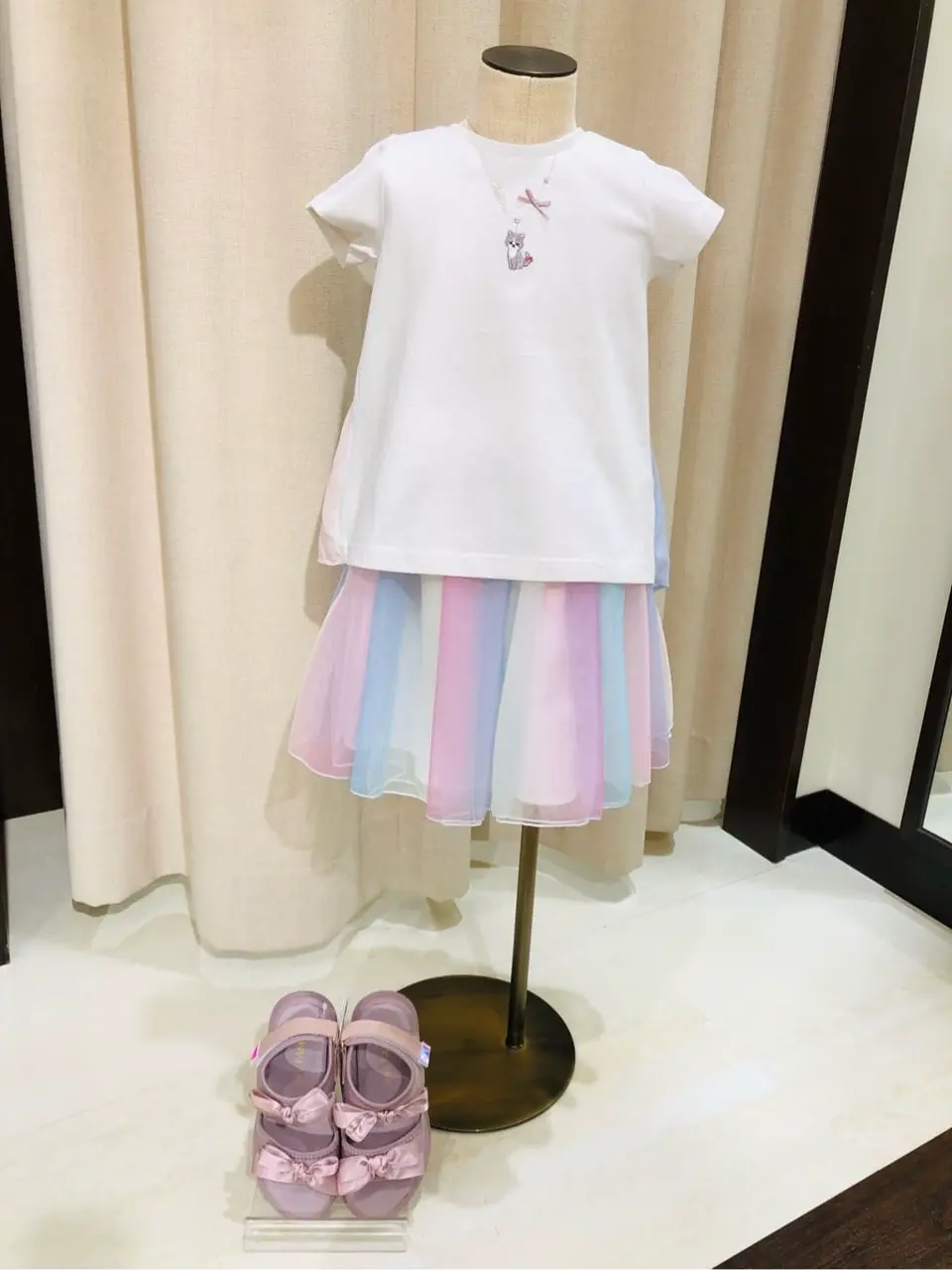  ISHII コーディネート画像