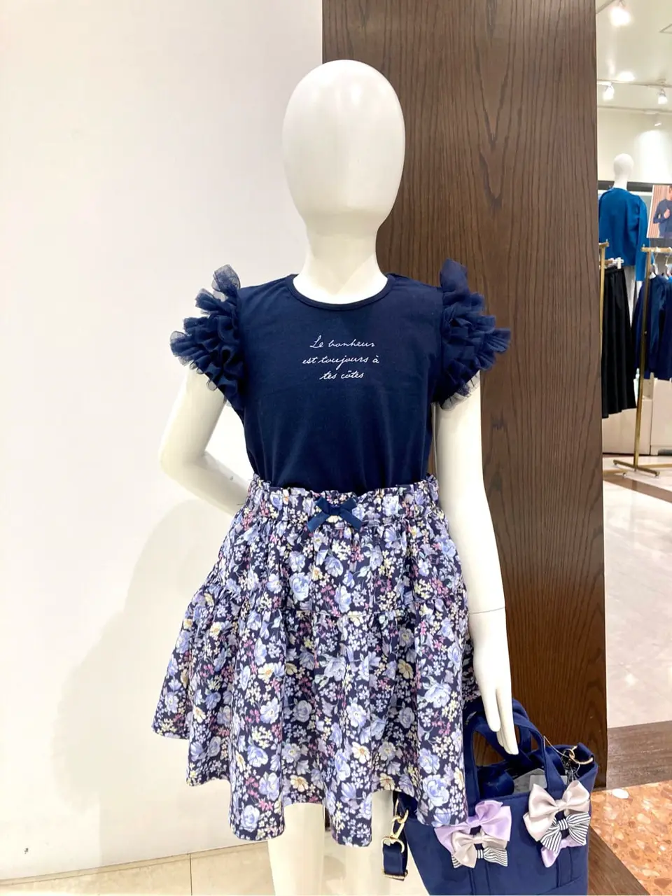 ANY 杉原 コーディネート画像