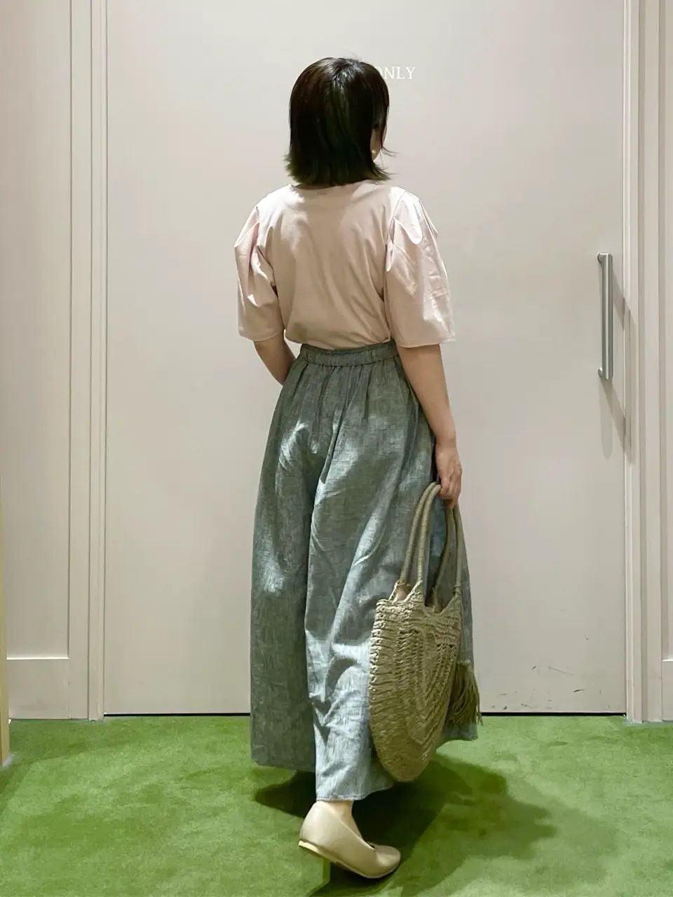 ANY フジコ コーディネート画像