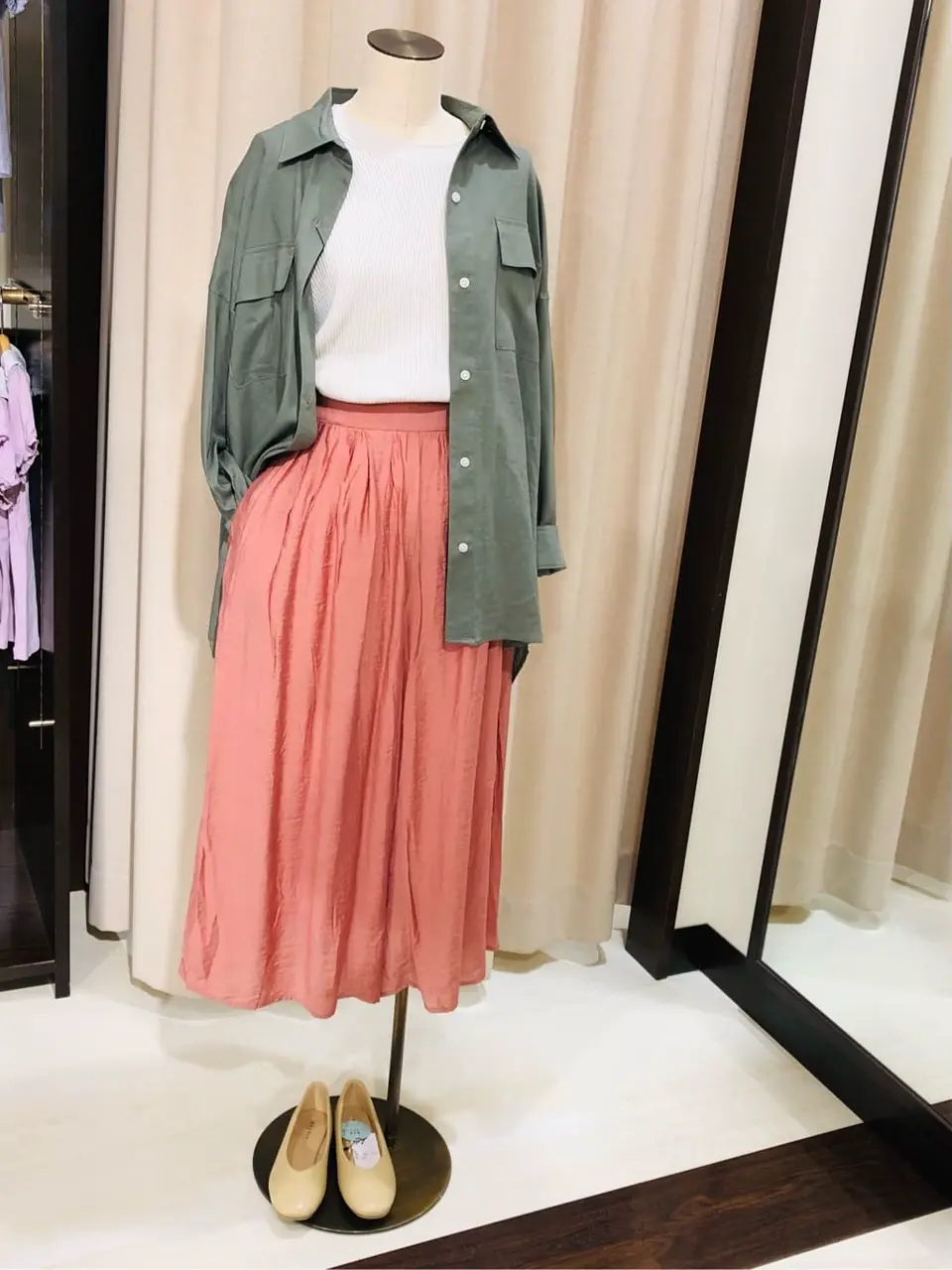  ISHII コーディネート画像