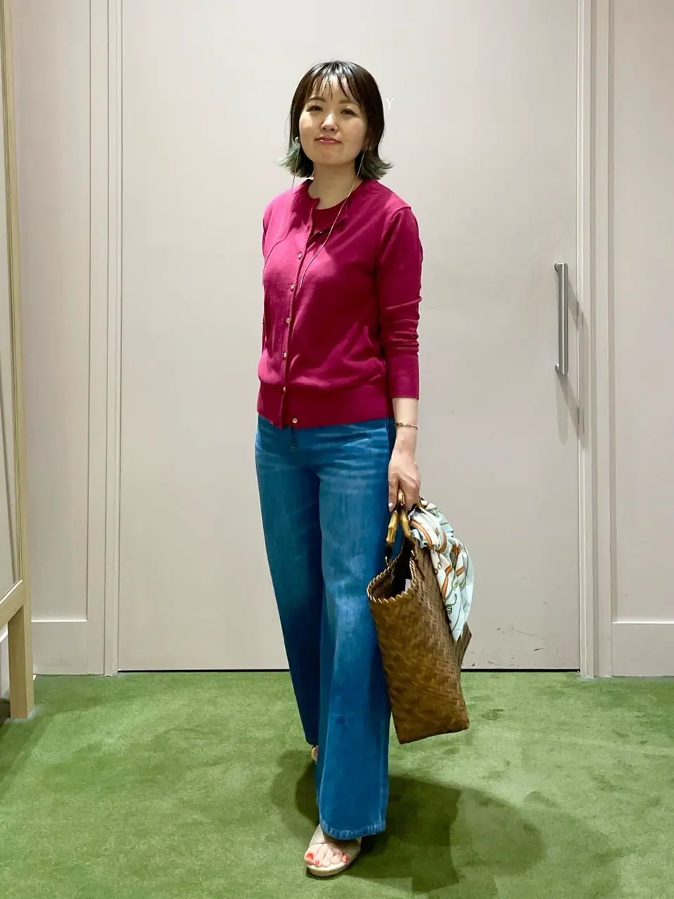 ANY フジコ コーディネート画像