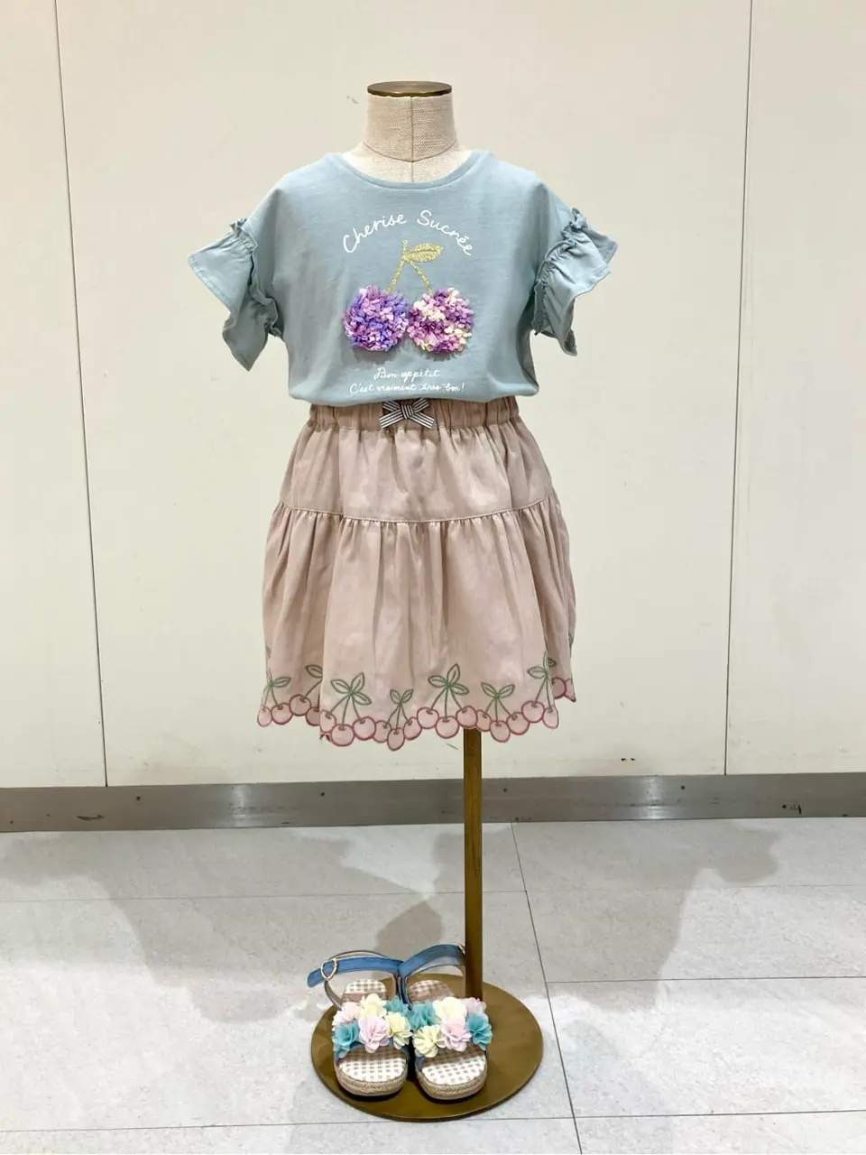 ANY 渡辺 コーディネート画像