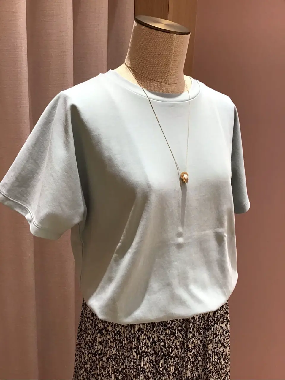 ANY 浅岡 コーディネート画像