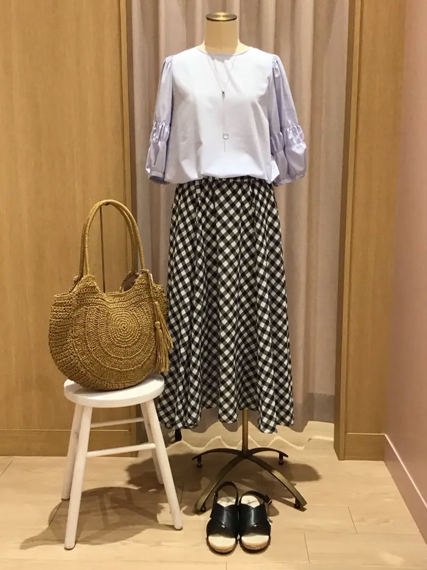  本吉 コーディネート画像