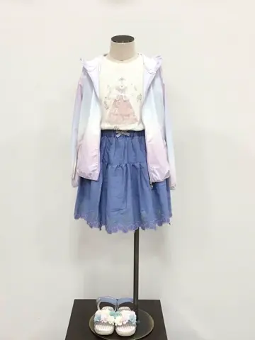 ANY 佐々木 コーディネート画像