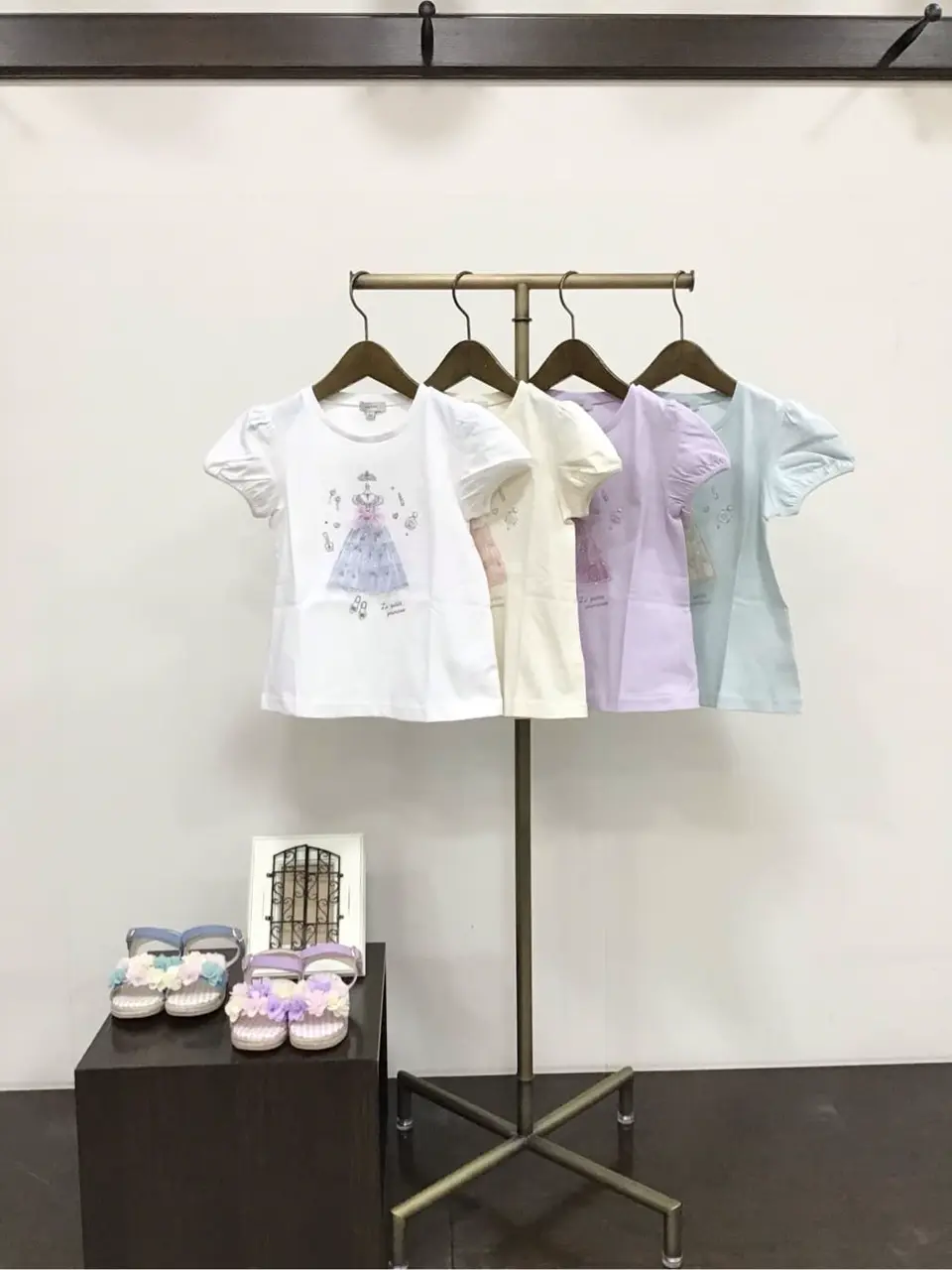 ANY 佐々木 コーディネート画像