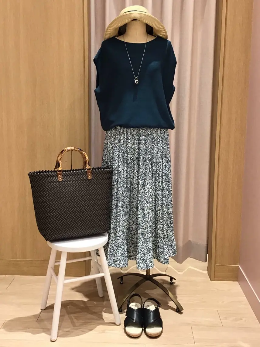  本吉 コーディネート画像