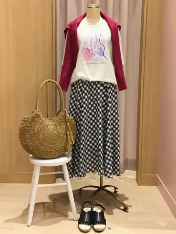 ANY 本吉 コーディネート画像