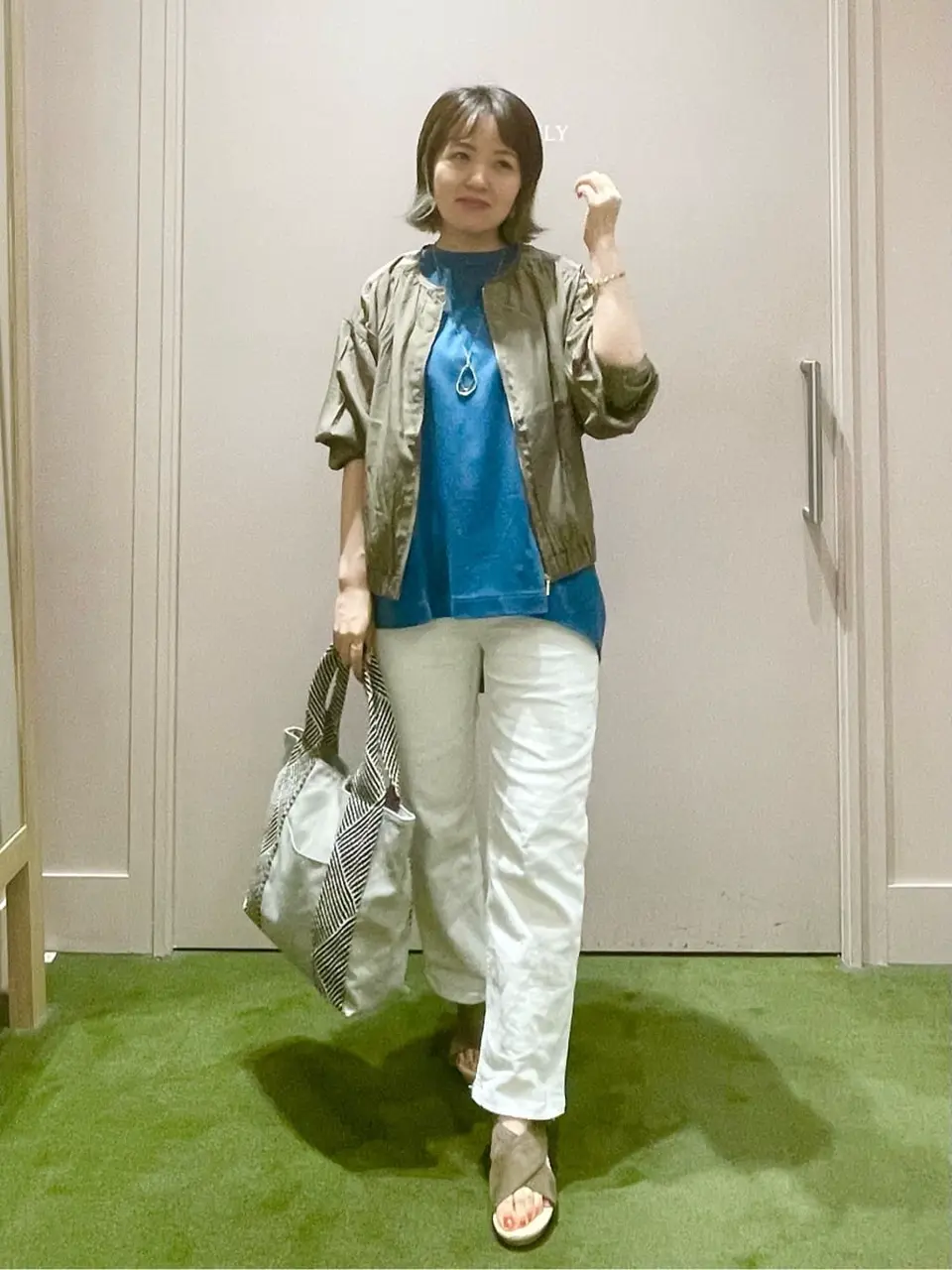 ANY フジコ コーディネート画像