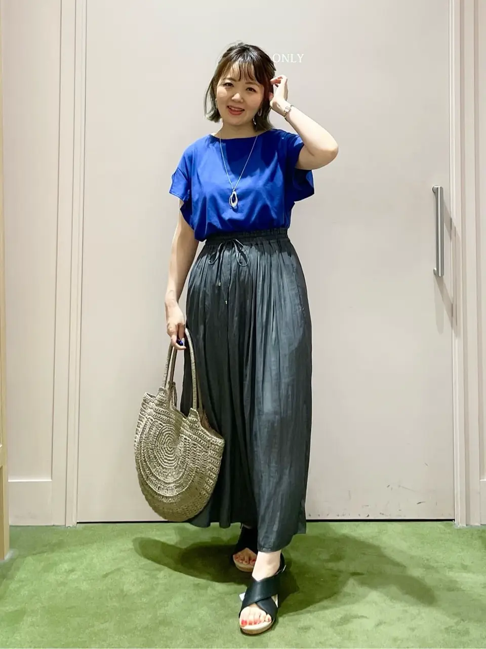 ANY フジコ コーディネート画像