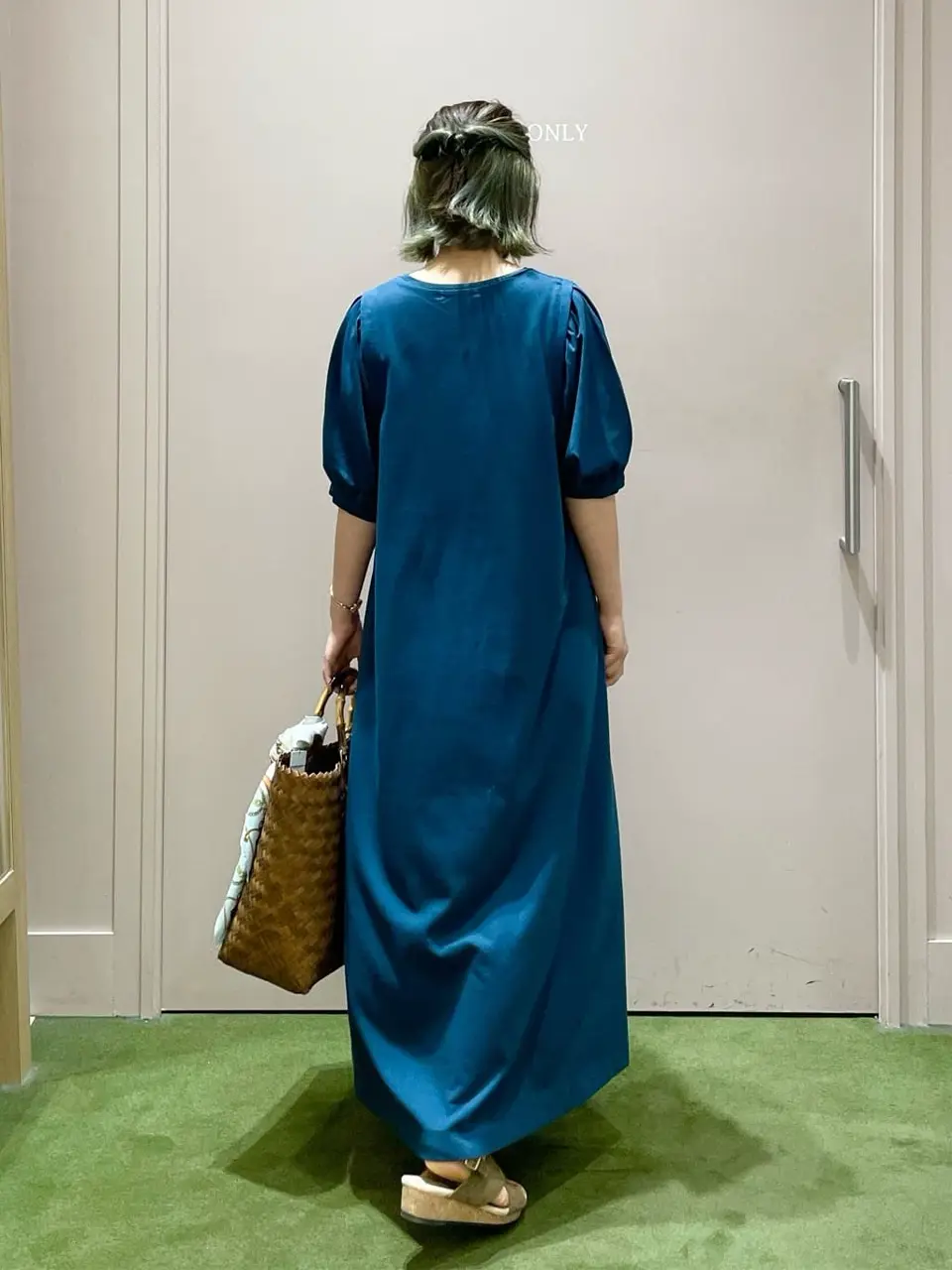 ANY フジコ コーディネート画像