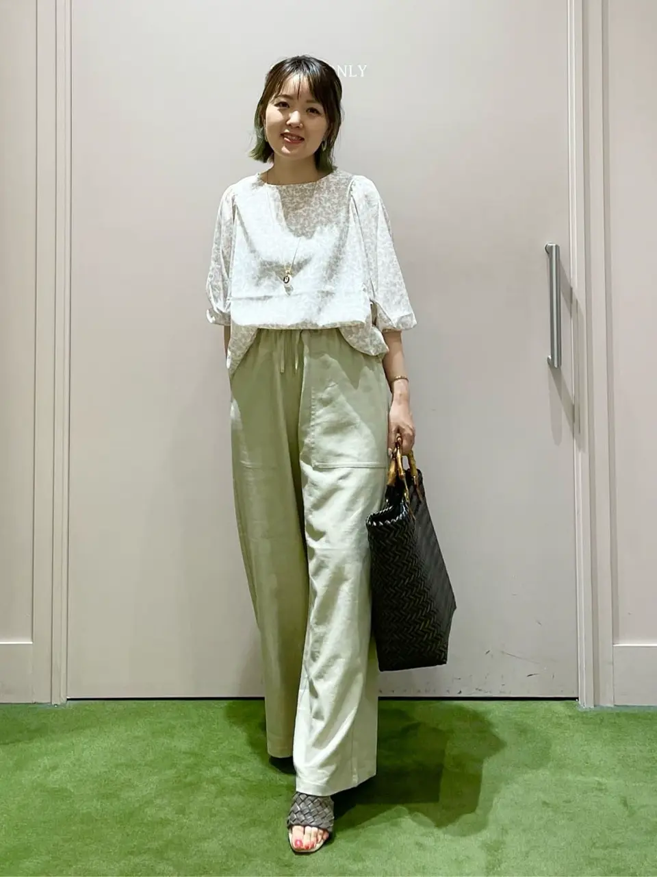 ANY フジコ コーディネート画像