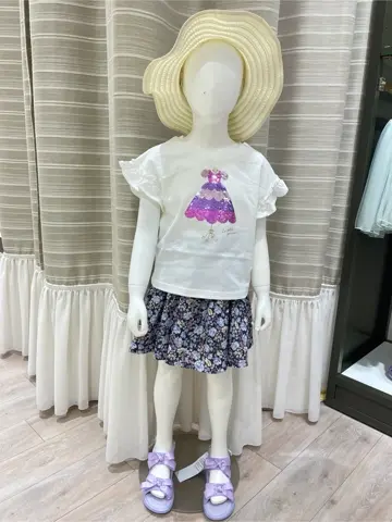 ANY 岡田 コーディネート画像