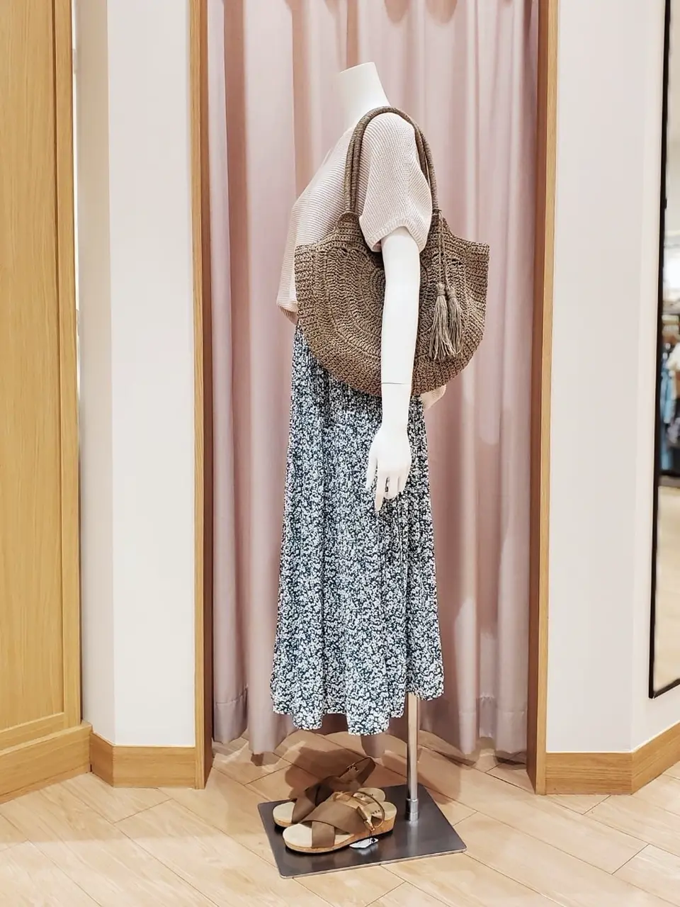 ANY 岩田 コーディネート画像