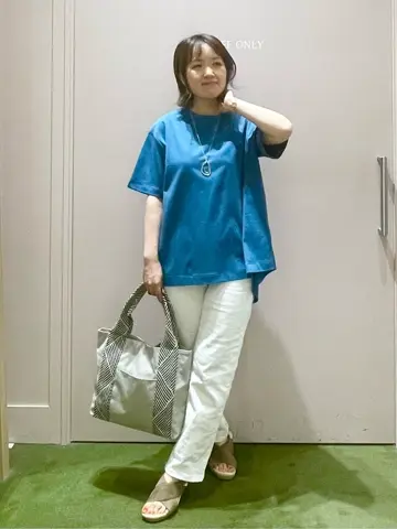 ANY フジコ コーディネート画像