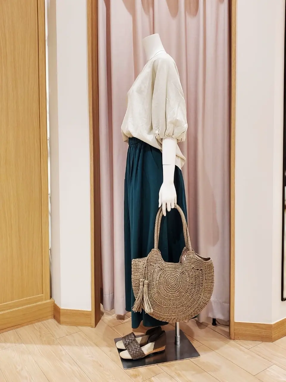 ANY 岩田 コーディネート画像