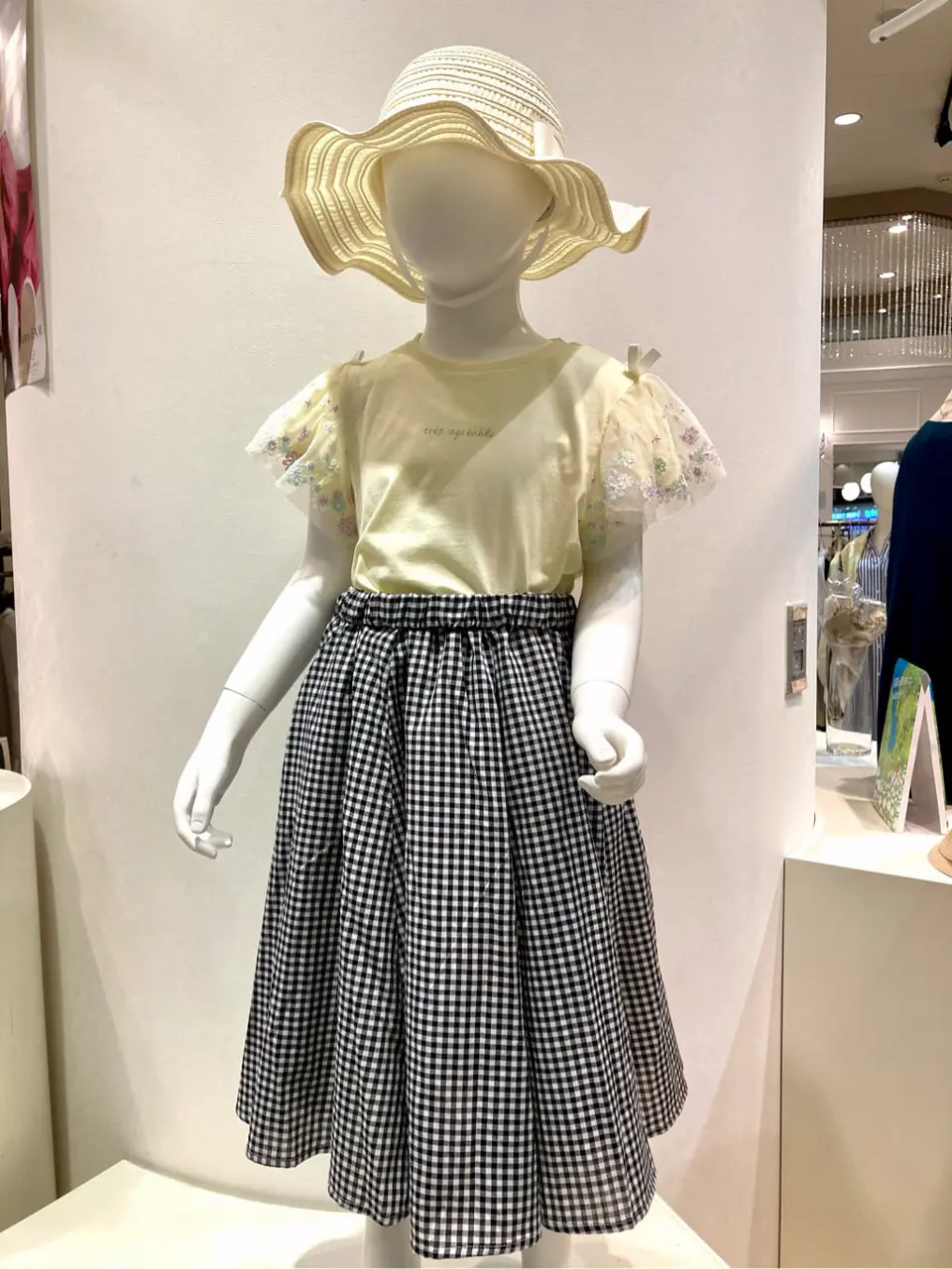 ANY 杉原 コーディネート画像