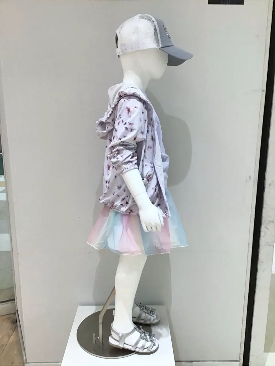 ANY スタッフ コーディネート画像