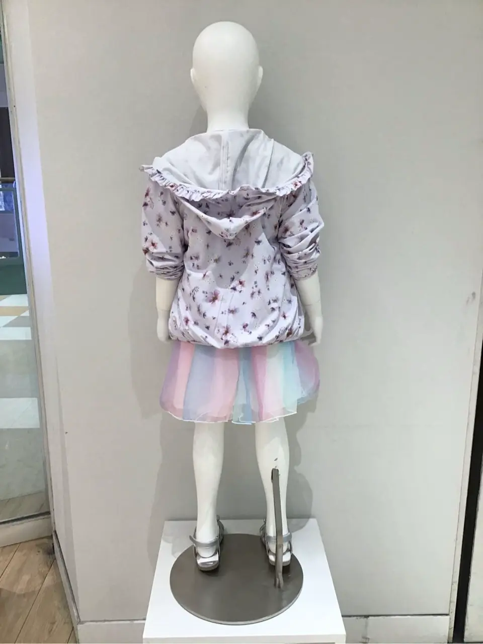 ANY スタッフ コーディネート画像