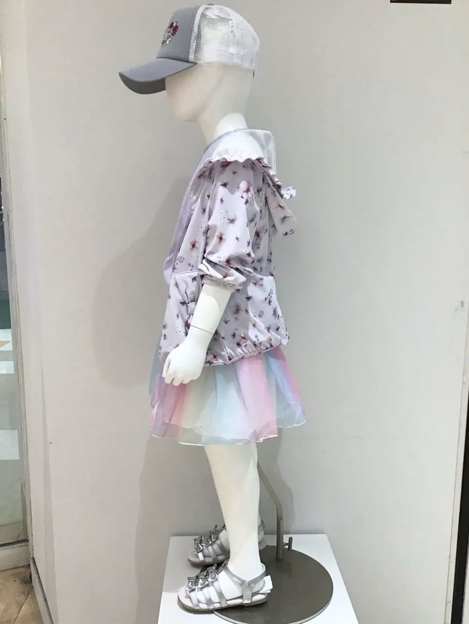 ANY スタッフ コーディネート画像