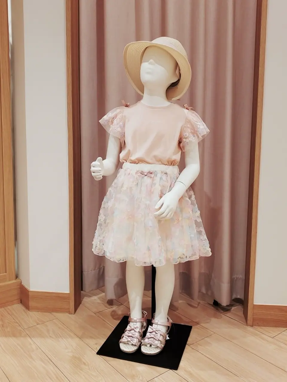 ANY 奥原 コーディネート画像